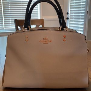 Coach bag. Really cute. Excellent condition.